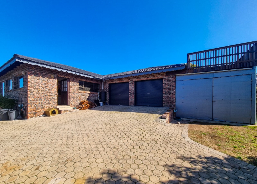 3 Bedroom Property for Sale in Dana Bay Western Cape